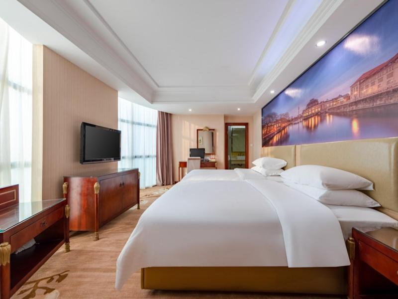 Vienna Hotel Shenzhen Songgang Shajiang Road Extérieur photo